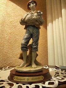 Duża figura Leonardo Chłopiec z owieczką - 1