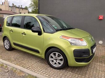 Ładny Citroen C3 Picasso z 2009 roku.