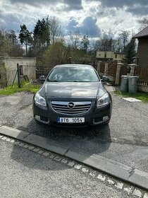 Opel Insignia 1.8 - 1