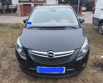 Opel Zafira Tourer - wersja C, silnik 2.0D (CDTI), 2013 rok