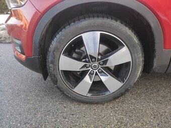 Sprzedam Volvo xc40 2019