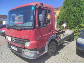MERCEDES ATEGO r.v.2006 Kontejner