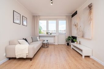 Mieszkanie o powierzchni 38.68m2, balkon, IV p., os. Asnyka