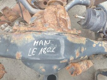 Man LE 180 C tylny most