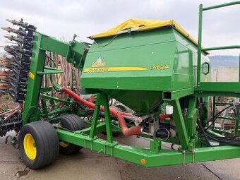 Siewnik zbozowy John Deere 740A  szer robocza 6m rok pr 2019