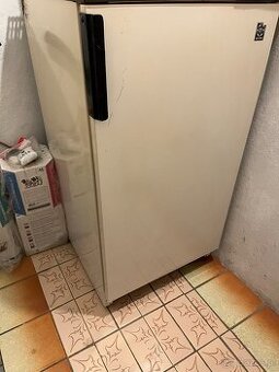 TANIO cena za obie- dobrze mrożąca zamrażarka i duża lodówka