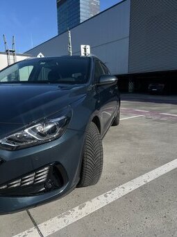 Hyundai i30 1.5 T-GDi CW MHEV 7DCT, Play 2024