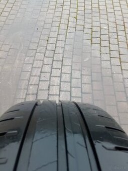 opony GOODYEAR ehicie ntgma 185/55/15 r nie naprawiane bieżn