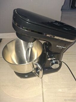 Robot kuchenny marki MOZANO o mocy 1000 W z misą ze stali ni