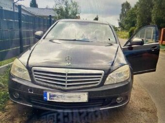 Sprzedam Mercedesa C200 CDI