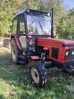 Ciagnik zetor. 7011