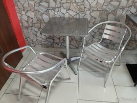Krzesła + stoliki - 1