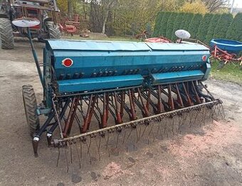 Siewnik zbożowy Poznaniak na docisku 3m