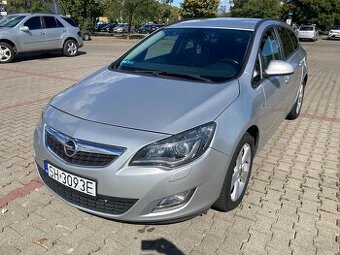 Astra Atrakcyjny Wygląd
