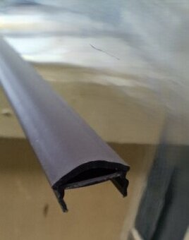 Listwa odbojowa / profil ochronny LV 6688 – 2,8 m (brązowa)