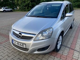 Zafira 7-Osobowa 1.8-Benzyna