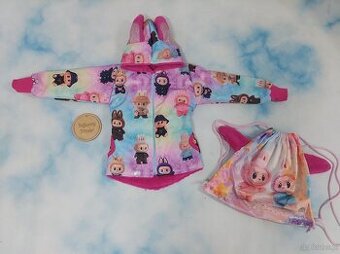 Kurtka przeciwdeszczowa Labubu rozm 122 nowa