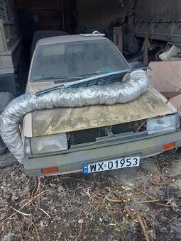 Nissan Datsun 1983 rok