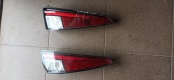 Lampa Toyota Prius P4