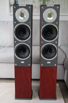Audiovector SR3 Avantgarde ( Price: 2000 EUR )