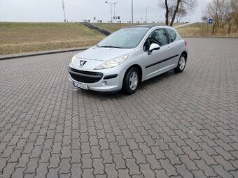 Peugeot 207 1.4 benzyna