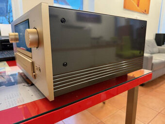 Accuphase E-800
