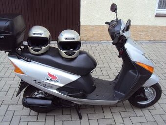 Skuter Honda Lead 110