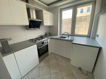 Mieszkanie o pow. 46.42m2, balkon, I piętro,Centrum