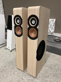 Boenicke Audio W11 SE ( Price: 4000 EUR )