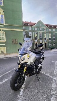 CF Moto 650 MT