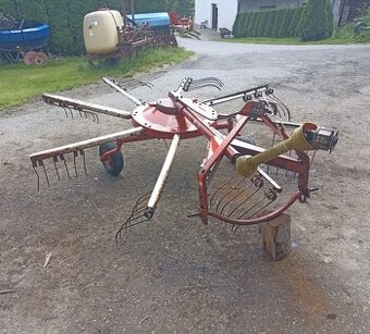 Zgrabiarka karuzelowa Deutz-Fahr 80D