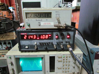 Generator UNI-T UTG9002C