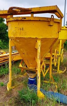 Pojemnik, zbiornik, kubeł do betonu 750 L