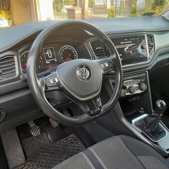 Sprzedam VW T-Roc 2019 1500 150km tsi