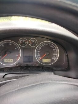 VW Passat B5 sedan 1.9 130 koni
