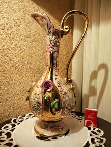 Włoska porcelana pozłacany wazon , dzban -sygnowany.