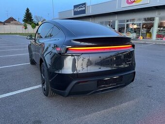 TESLA MODEL Y JUNIPER LONG RANGE NA SPRZEDAŻ W MAGAZYNIE BEZ