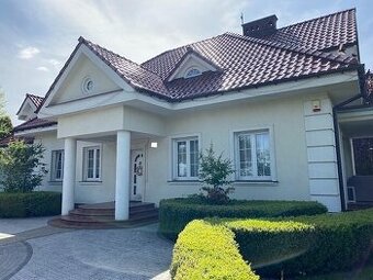 Dom o powierzchni 241m2, działka 6315m2, 4 km od Kalisza