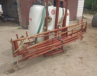 Opryskiwacz zawieszany Pilmet 412 LM