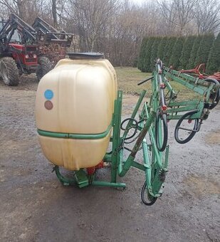 Opryskiwacz zawieszany Platz 650L