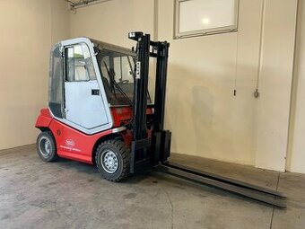 Sprzedaję używany wózek widłowy BT C4D 450E (01430)