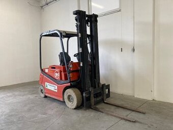 Sprzedaję używany wózek widłowy BT C4E 250 V (01000)