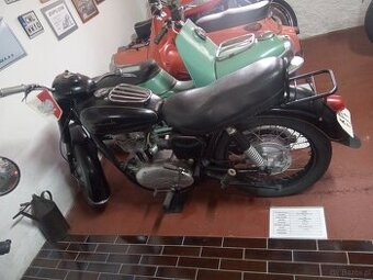 Junák 350 M 10