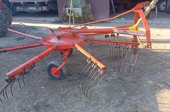 Zgrabiarka karuzelowa Deutz-Fahr KS 80D o szerokości robocze