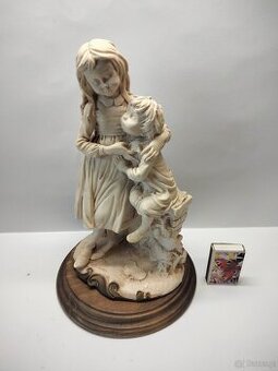 Duża figura Capodimonte G. Armani- sygnowana 1,5kg