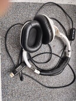 Słuchawki przewodowe z mikrofonem.Słuchawki Creative HS-1100