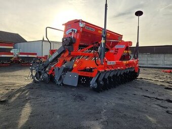 Siewnik nabudowany talerzowy