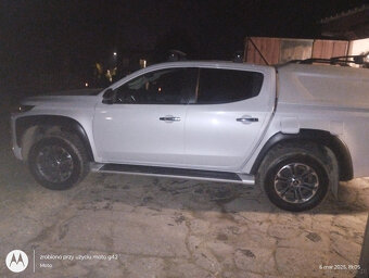 Mitsubishi l200 - 1