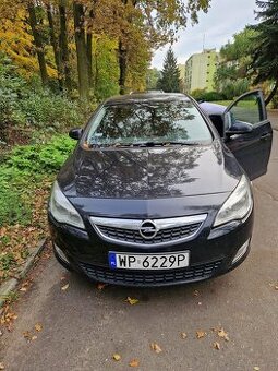 Syndyk sprzeda – Opel Astra