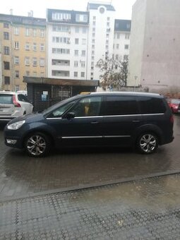 Sprzedam auto marki Ford Galaxy titanium 2001
